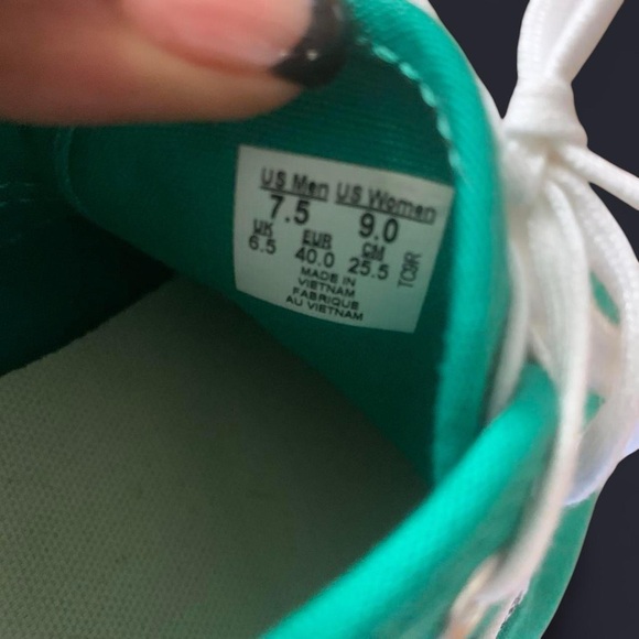 Vans Teal and White Low-Top Sneakers - Picture 4 of 4